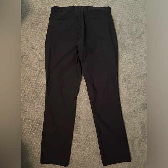 Gap Black Slim Tech Pants - Picture 2 of 4